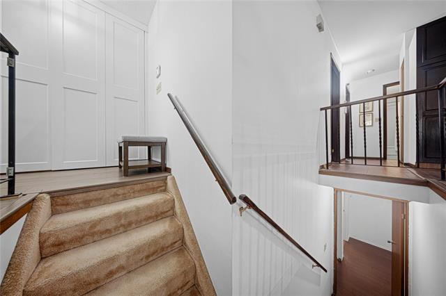 11 Arbor Grv, Winnipeg, MB