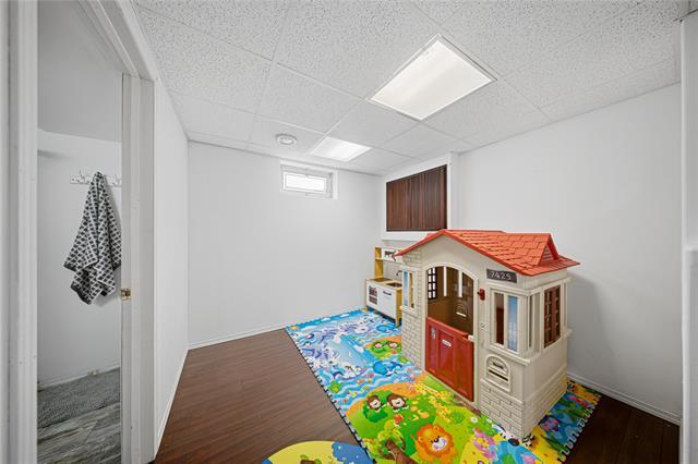11 Arbor Grv, Winnipeg, MB