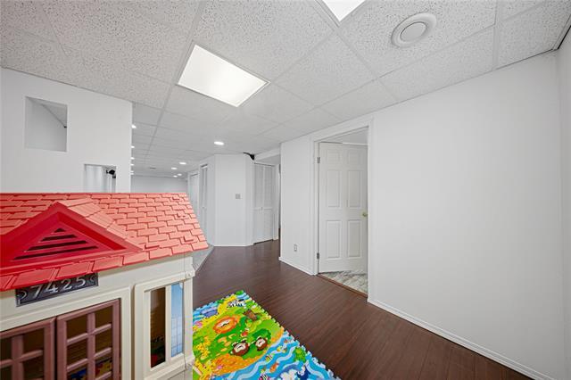 11 Arbor Grv, Winnipeg, MB