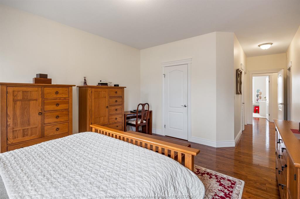26 Marshwoods Boulevard, Kingsville, ON