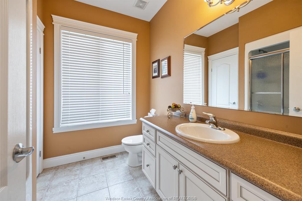 26 Marshwoods Boulevard, Kingsville, ON