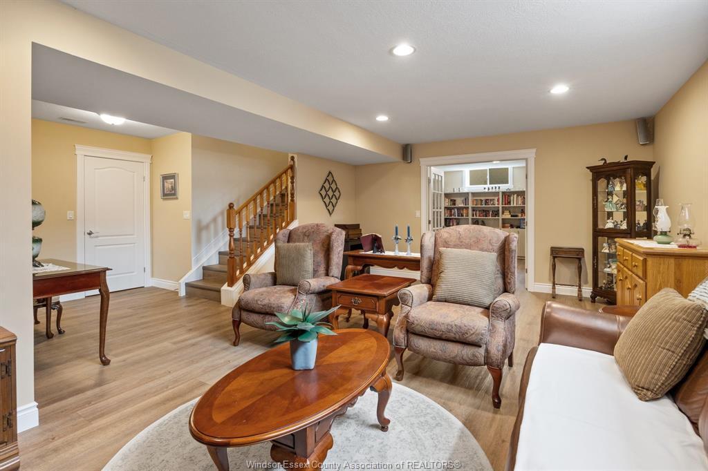 26 Marshwoods Boulevard, Kingsville, ON