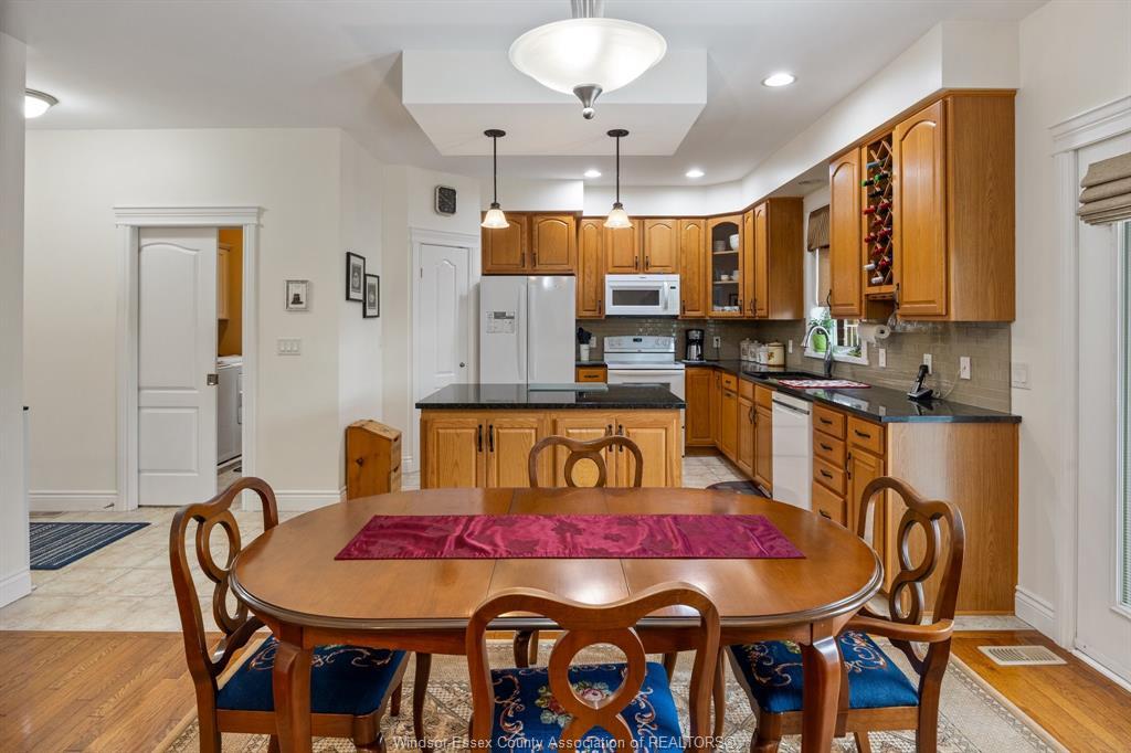 26 Marshwoods Boulevard, Kingsville, ON