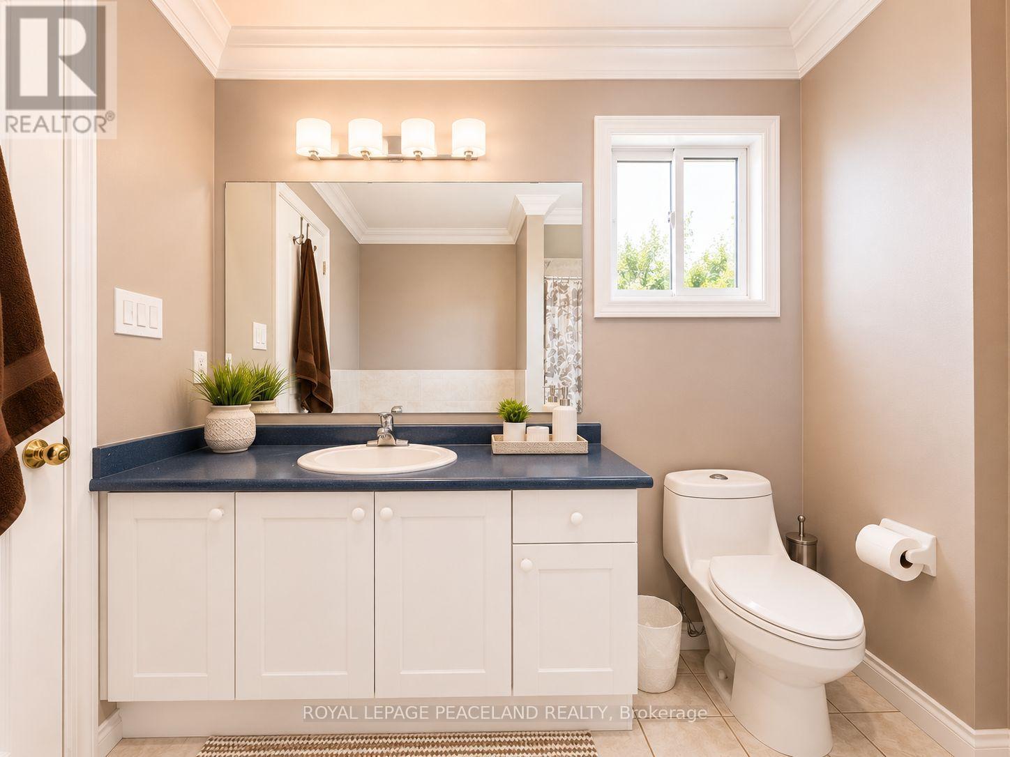 65 Tanglemere Crescent, Brampton, ON - Indoor Photo Showing Bathroom