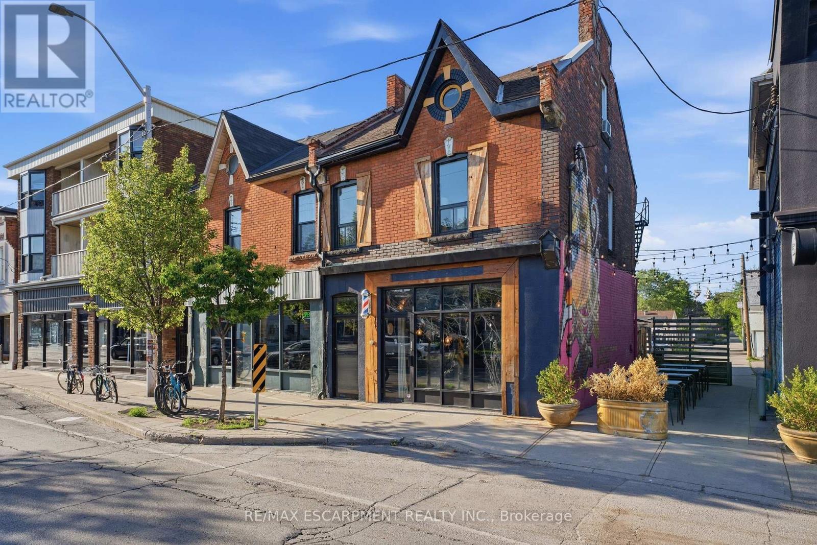 355 Barton Street E, Hamilton, ON