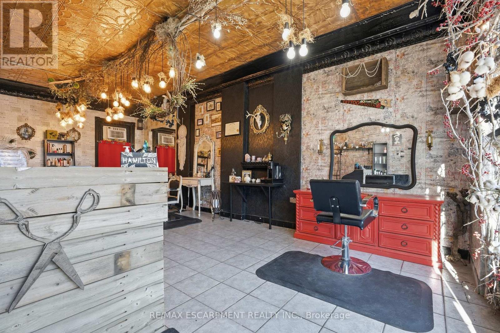 355 Barton Street E, Hamilton, ON