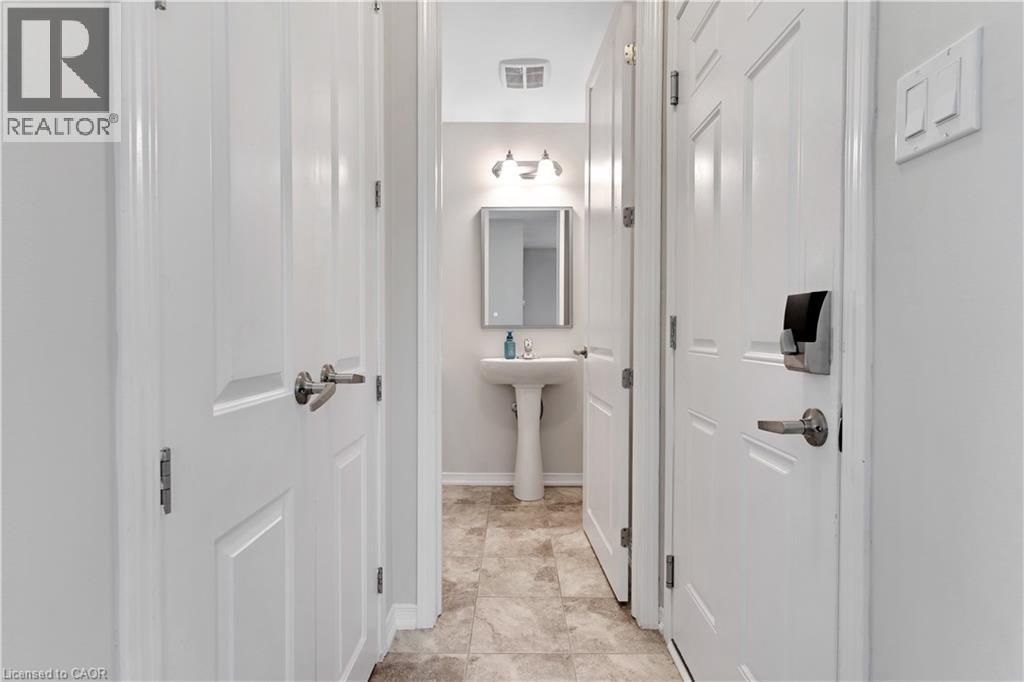 290 Apple Hill Crescent, Kitchener, ON - Indoor