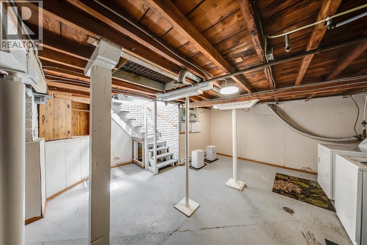 1338 Third Avenue, Trail, BC - Indoor Photo Showing Basement