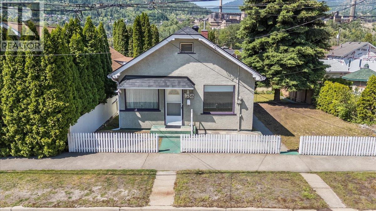 1338 Third Avenue, Trail, BC - Outdoor