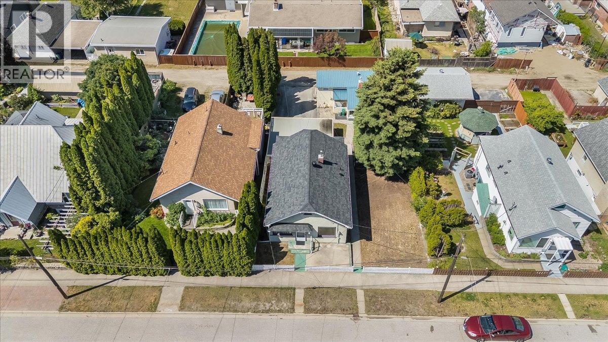 1338 Third Avenue, Trail, BC - Outdoor With View