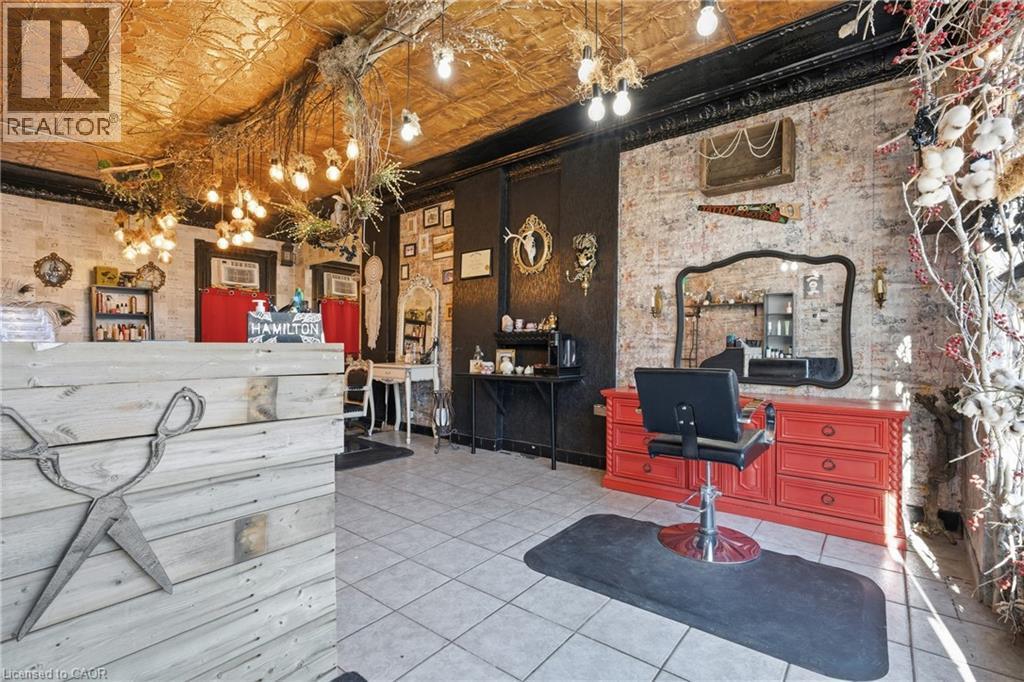 355 Barton Street E, Hamilton, ON - Indoor Photo Showing Other Room