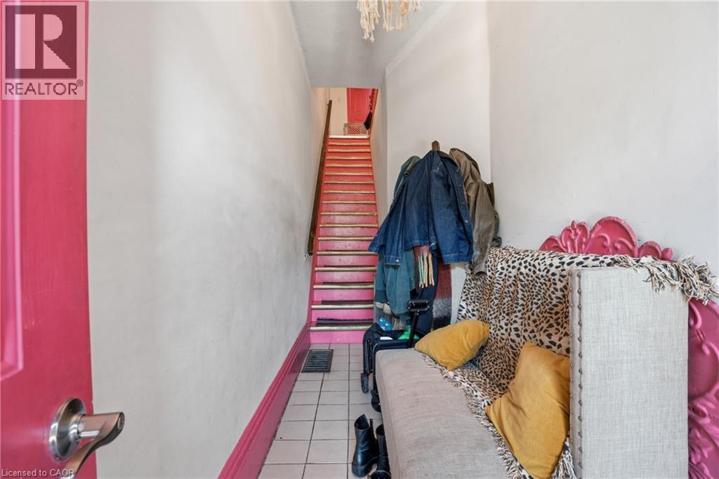 355 Barton Street E, Hamilton, ON - Indoor