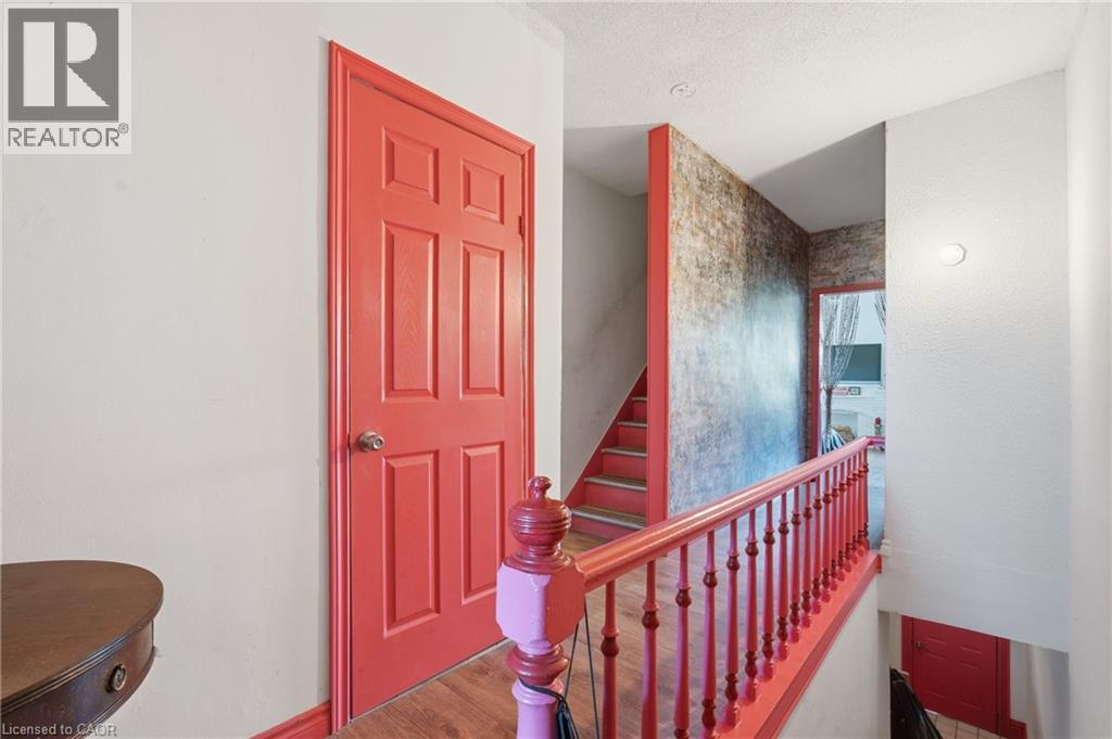355 Barton Street E, Hamilton, ON - Indoor Photo Showing Other Room