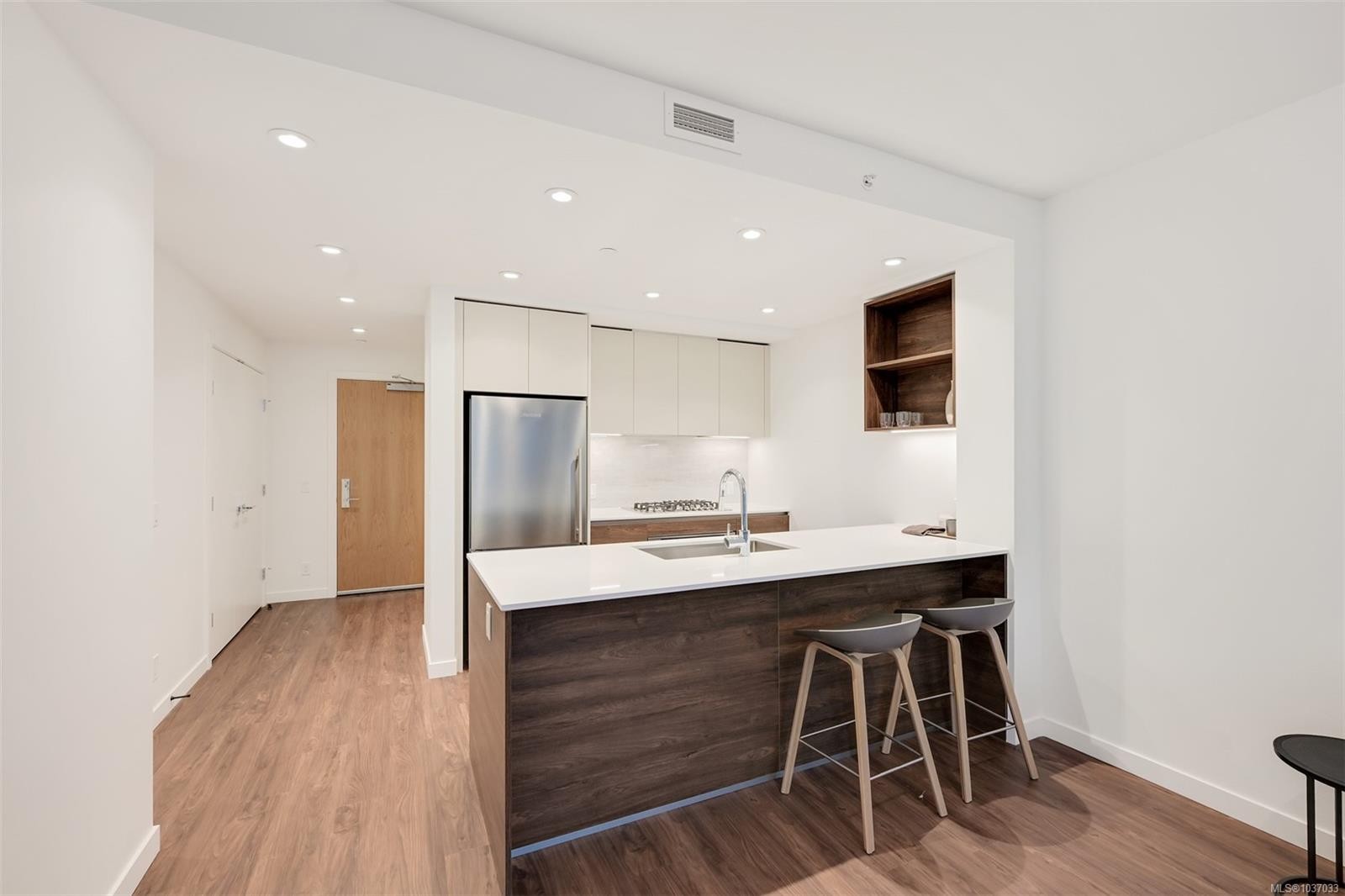 #204-363 Tyee Rd, Victoria, BC - Indoor Photo Showing Kitchen With Double Sink With Upgraded Kitchen