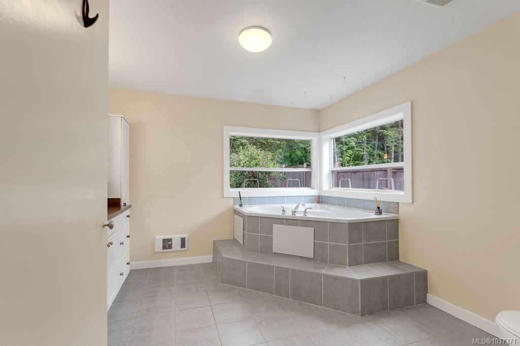 8996 Chemainus Rd, Chemainus, BC