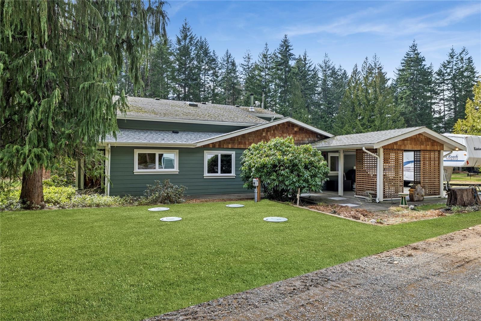 550 Corcan Rd, Qualicum Beach, BC