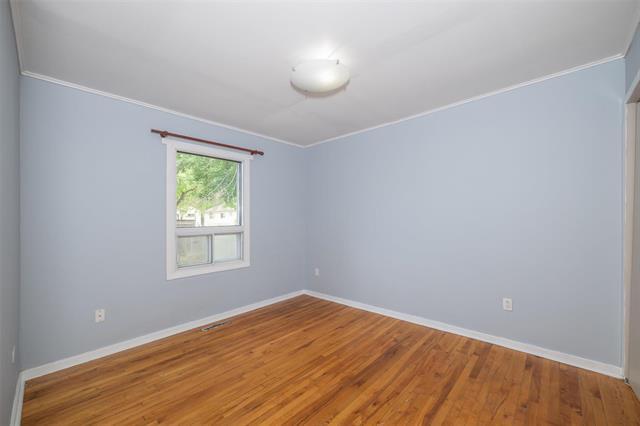 519 Ferry Rd, Winnipeg, MB