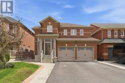 9 TAN LANE Brampton, ON L6P 0Z9