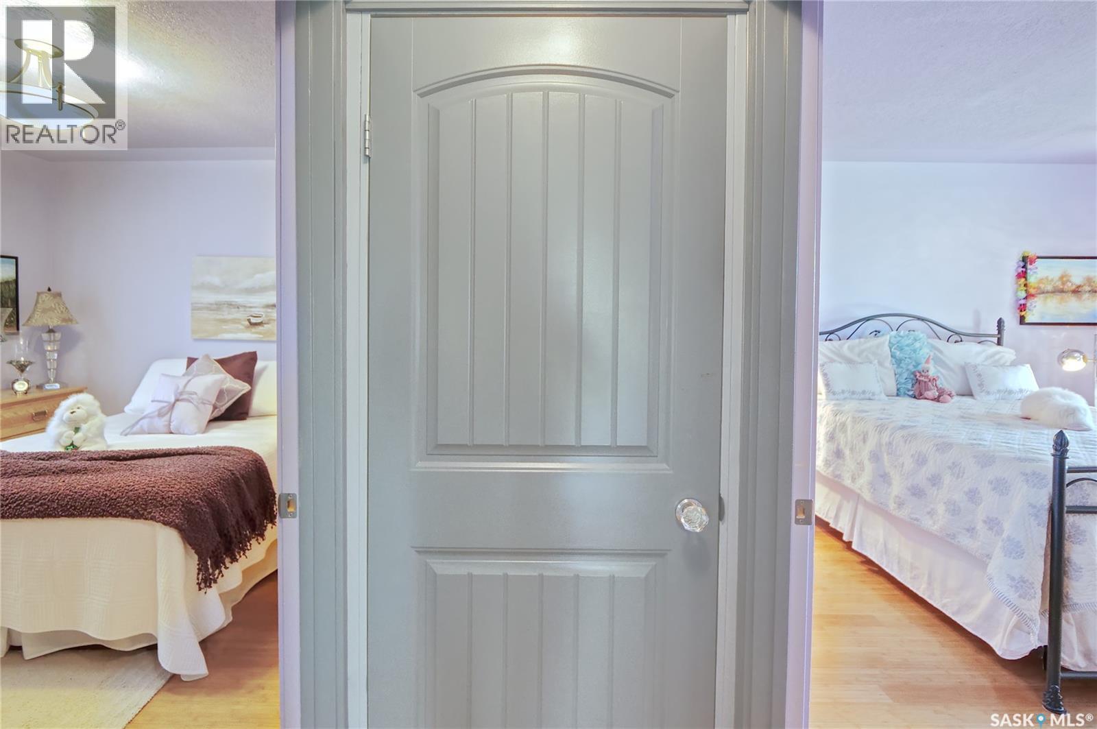 105 Sargent Crescent, Lake Diefenbaker, SK - Indoor Photo Showing Bedroom