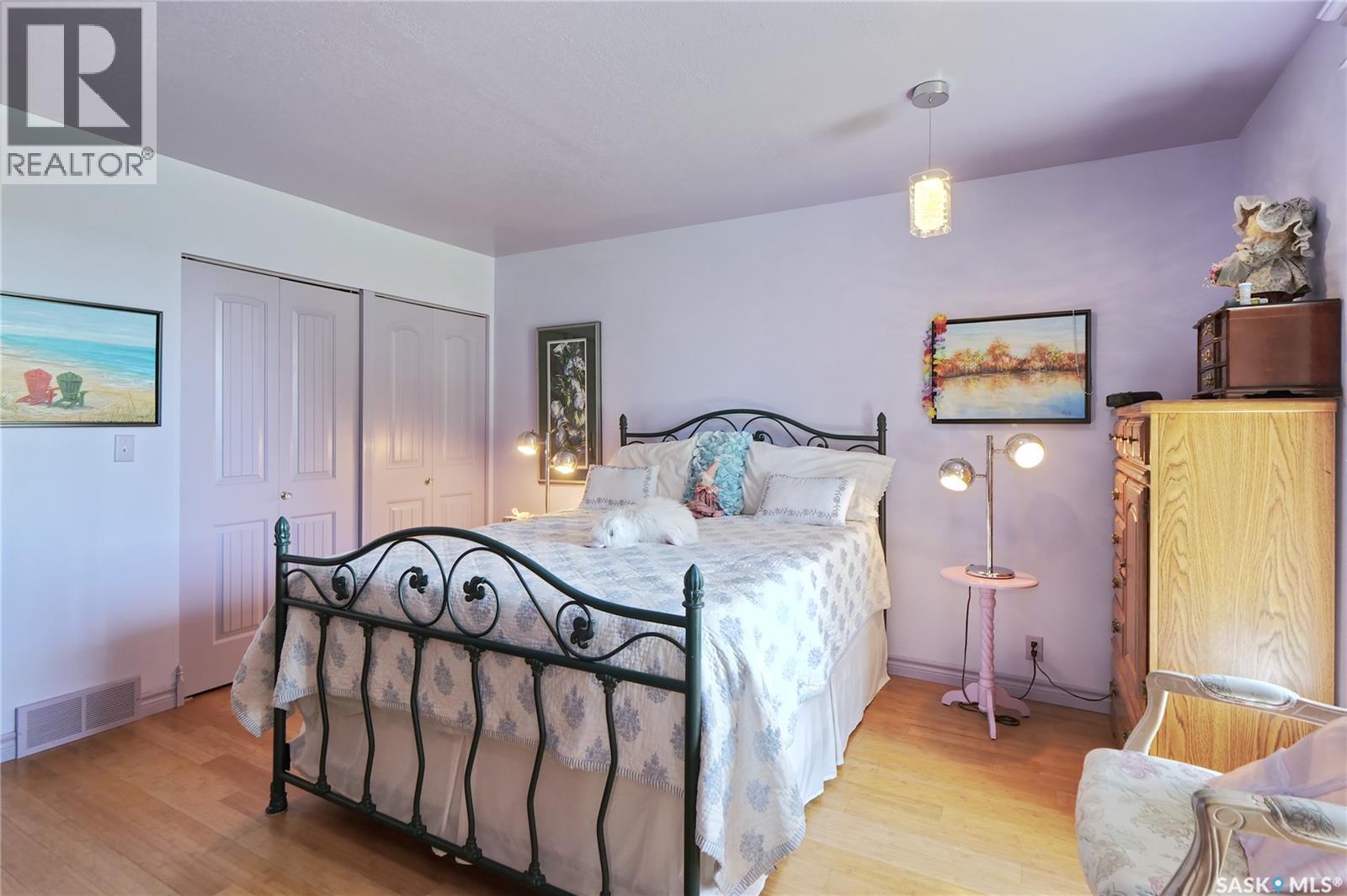 105 Sargent Crescent, Lake Diefenbaker, SK - Indoor Photo Showing Bedroom