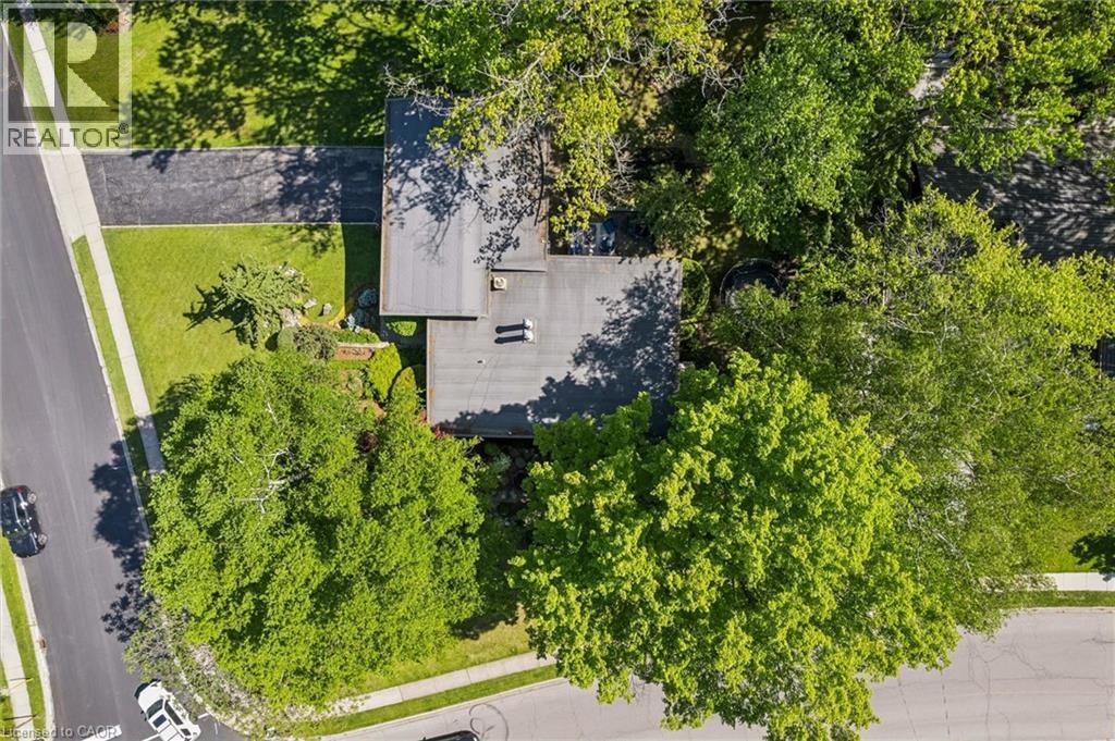 16 Parkwood Drive, Cambridge, ON - Outdoor