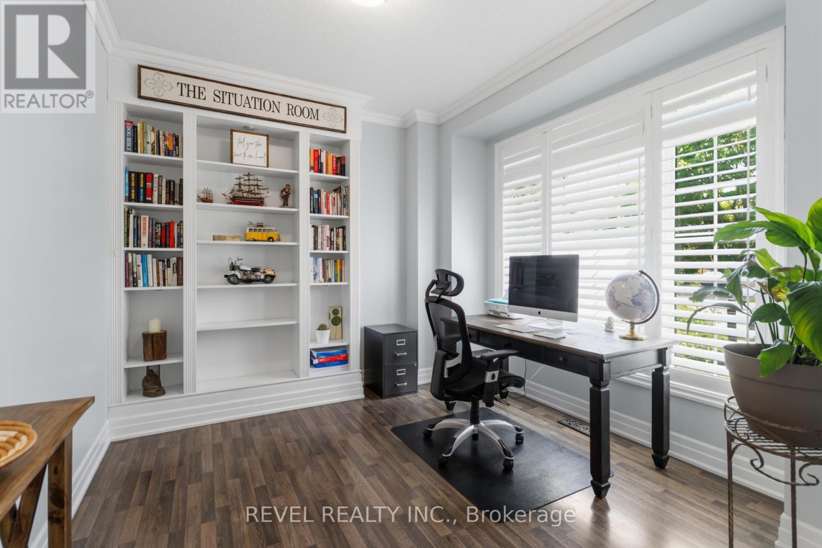 74 Mount Crescent, Essa, ON - Indoor Photo Showing Office