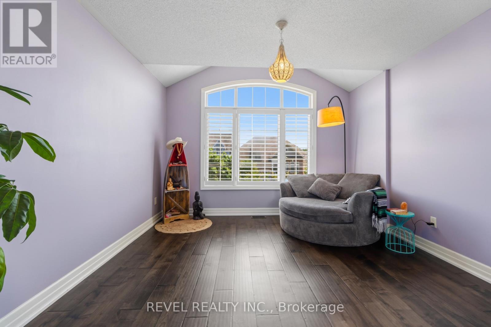 74 Mount Crescent, Essa, ON - Indoor