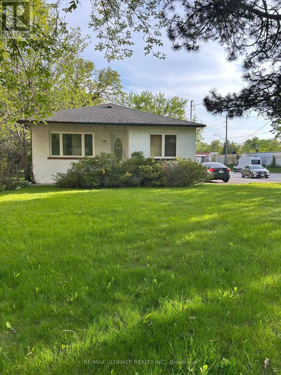 1076 Dixie Road, Mississauga, ON - Outdoor