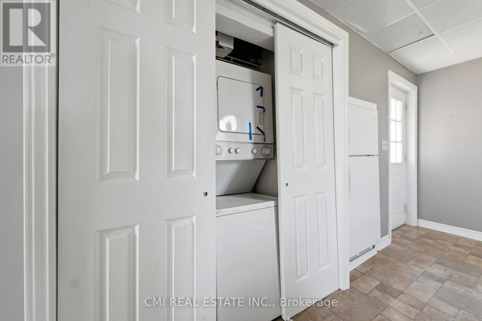 73 River Road, Arnprior, ON - Indoor Photo Showing Laundry Room
