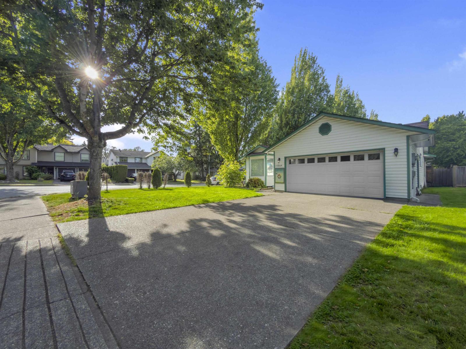 17209 62A Avenue, Surrey, BC