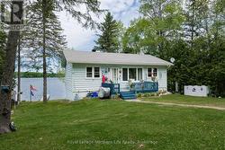 13 MACDONALD TERRACE East Ferris, ON P0H 1B0