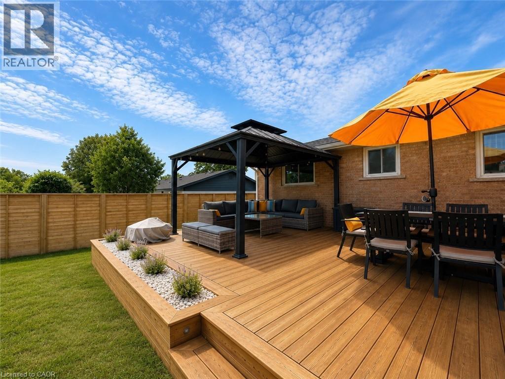 107 Rosslinn Road, Cambridge, ON - Outdoor With Deck Patio Veranda