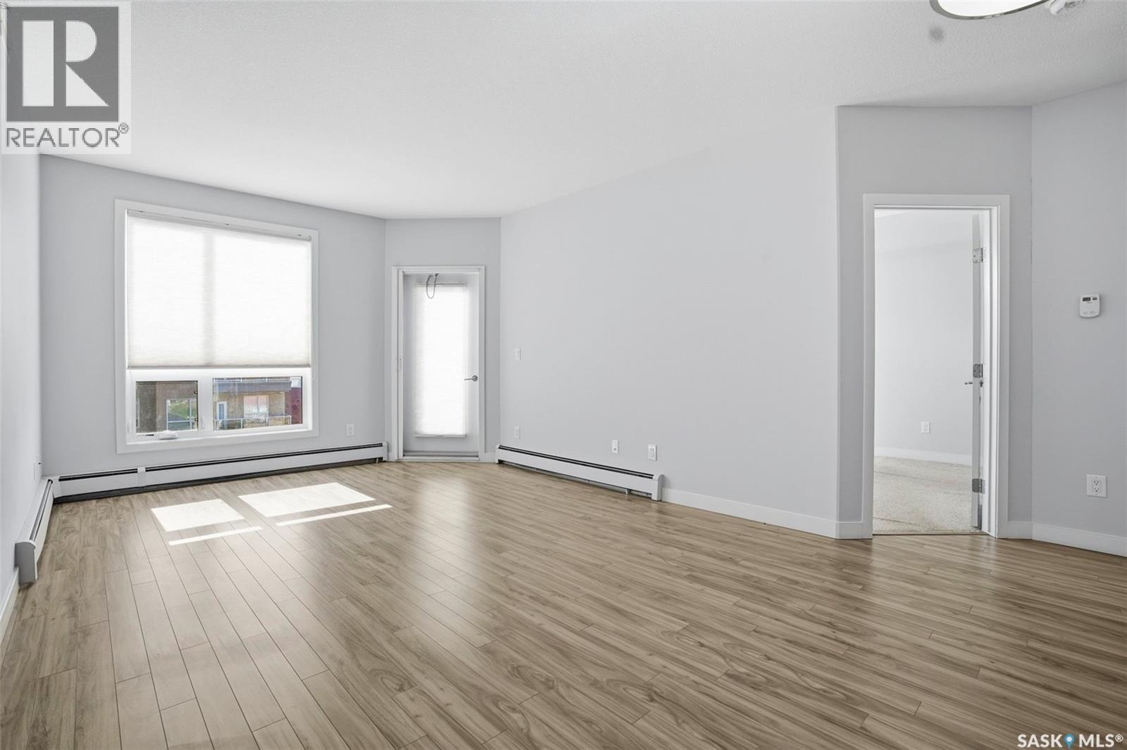303 1025 Moss Avenue, Saskatoon, SK - Indoor