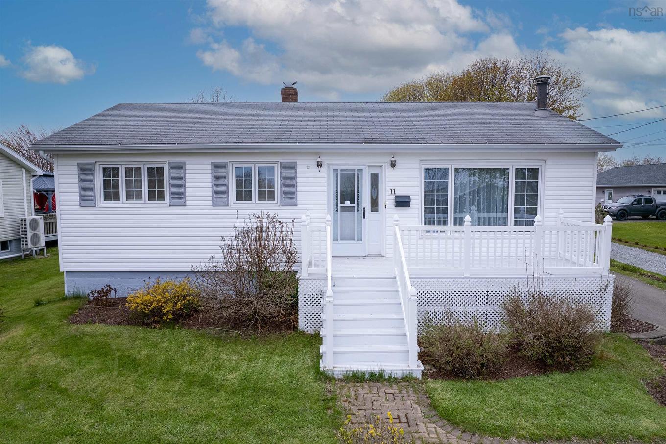 11 Maclean Street, Sydney Mines, NS