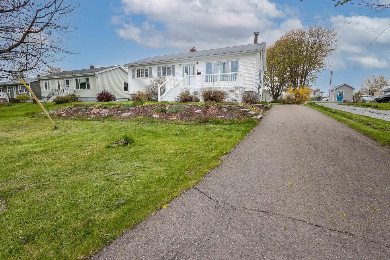 11 Maclean Street, Sydney Mines, NS