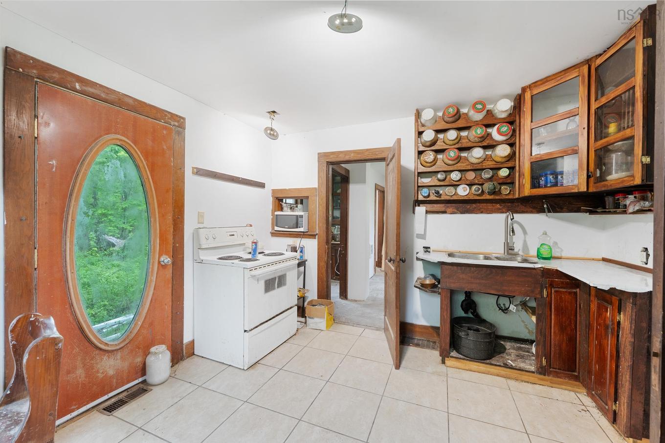 9596 Highway 8, Caledonia, NS