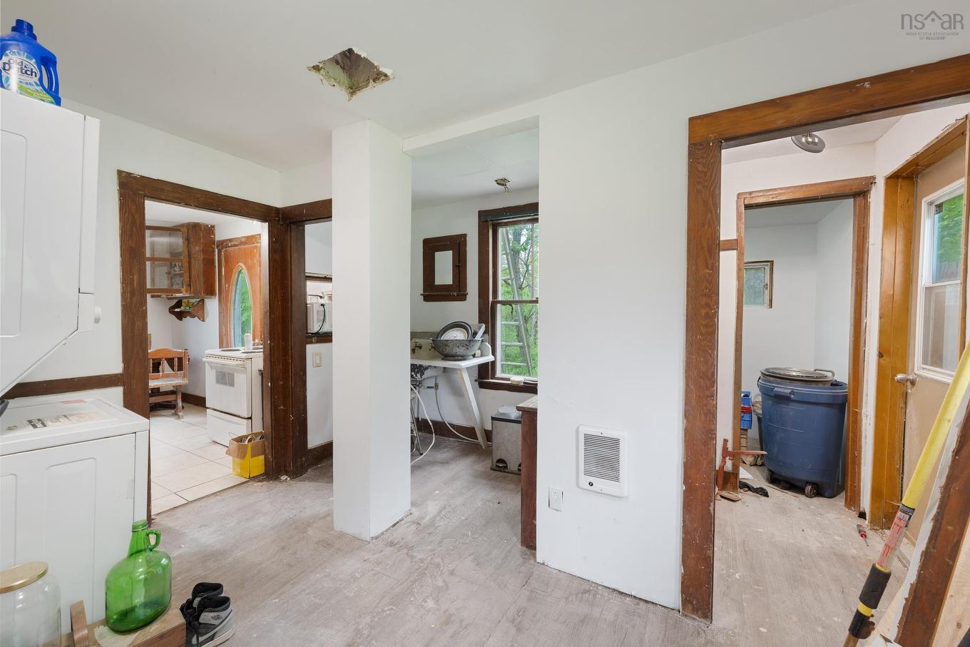 9596 Highway 8, Caledonia, NS