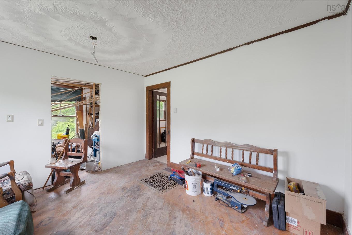 9596 Highway 8, Caledonia, NS