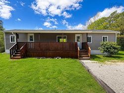 73 Old Post Road Barrington, NS B0W 1E0