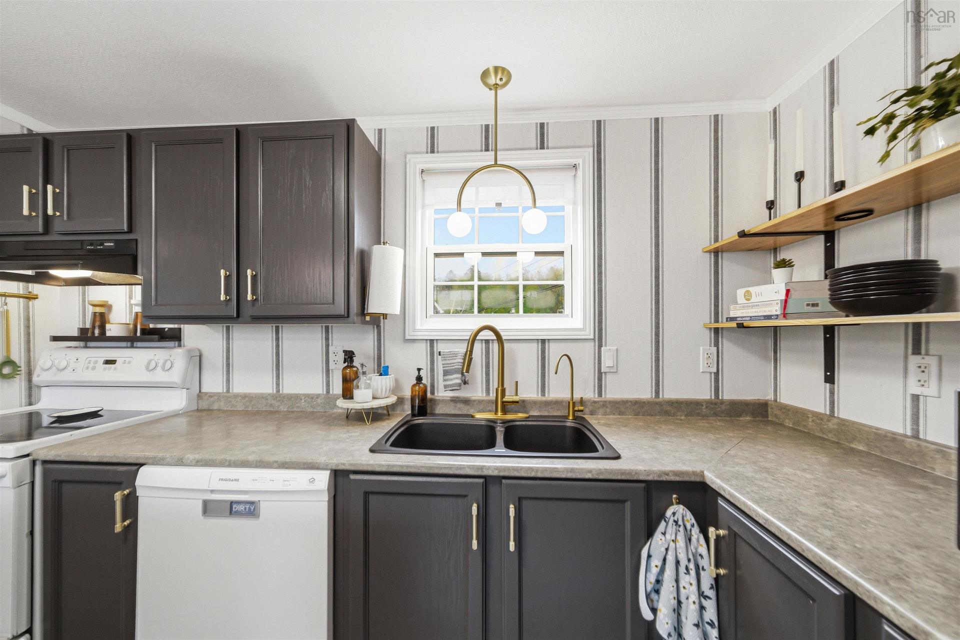 204 Circle Drive, Lake Echo, NS