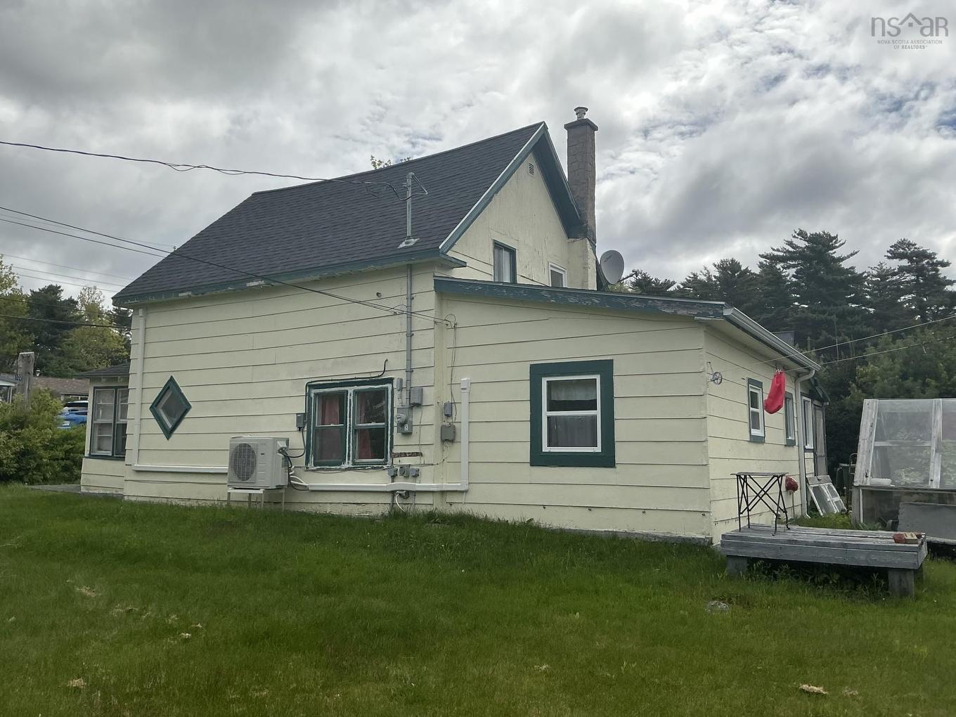 102 Highway 8, Milton, NS
