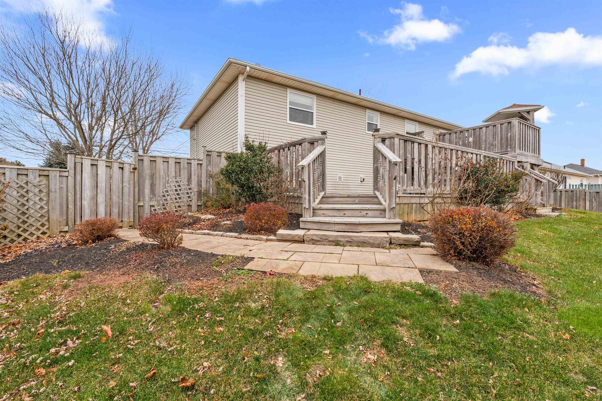74 Hillside Avenue, Summerside, PE