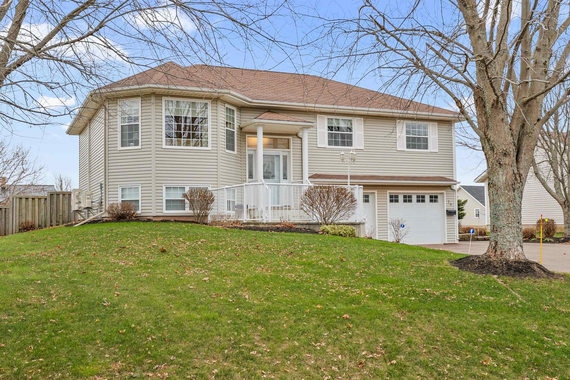 74 Hillside Avenue, Summerside, PE