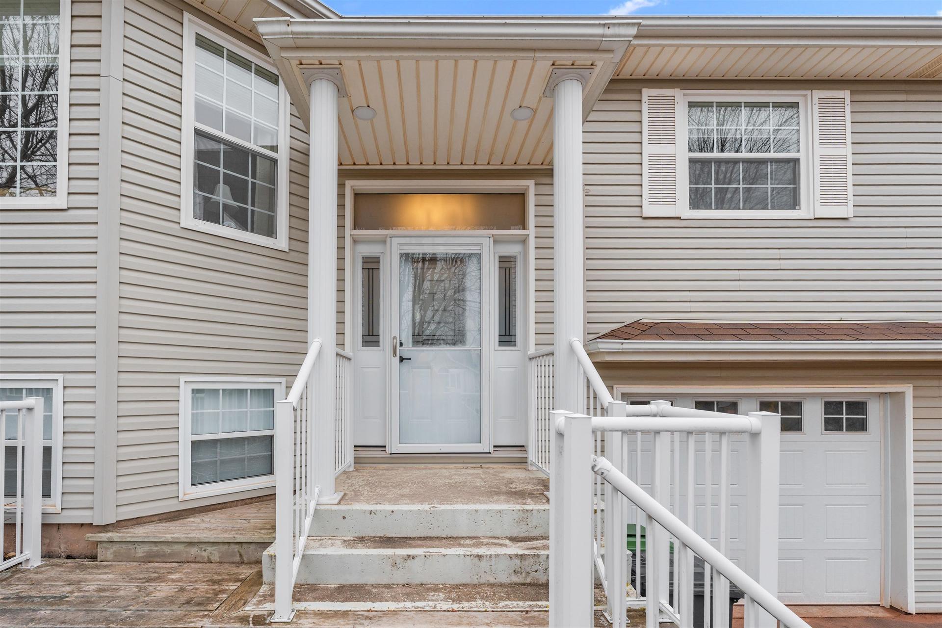 74 Hillside Avenue, Summerside, PE