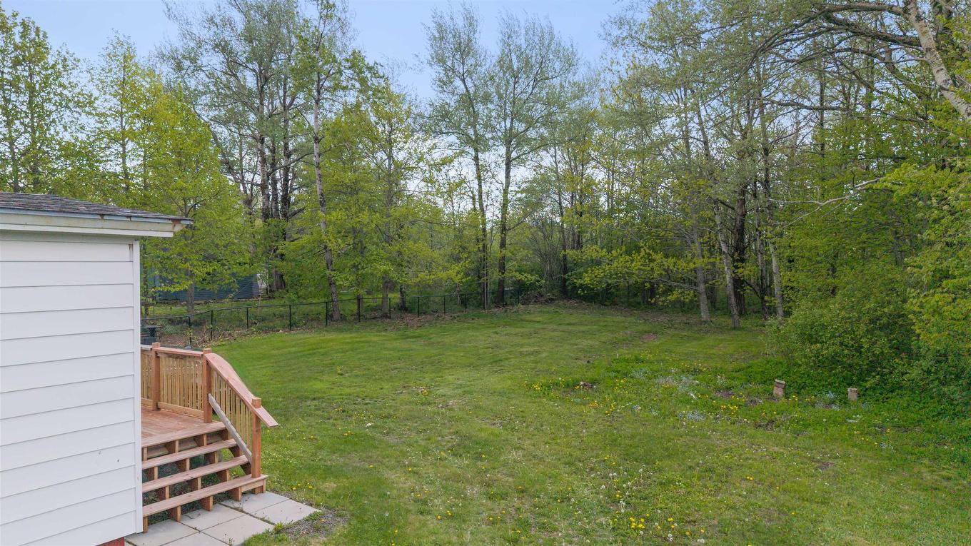 15 Mcdougal Street, Springhill, NS
