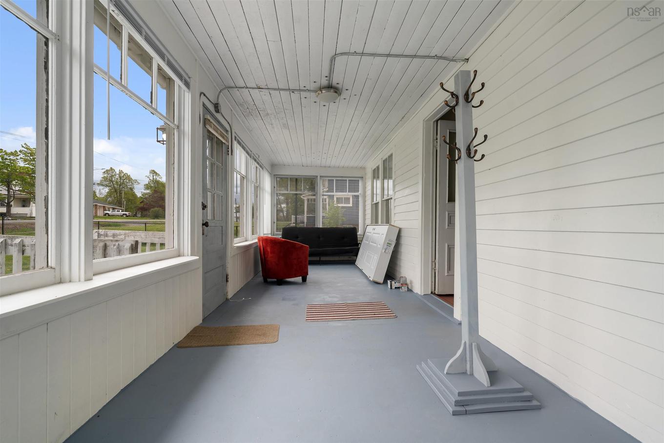 15 Mcdougal Street, Springhill, NS