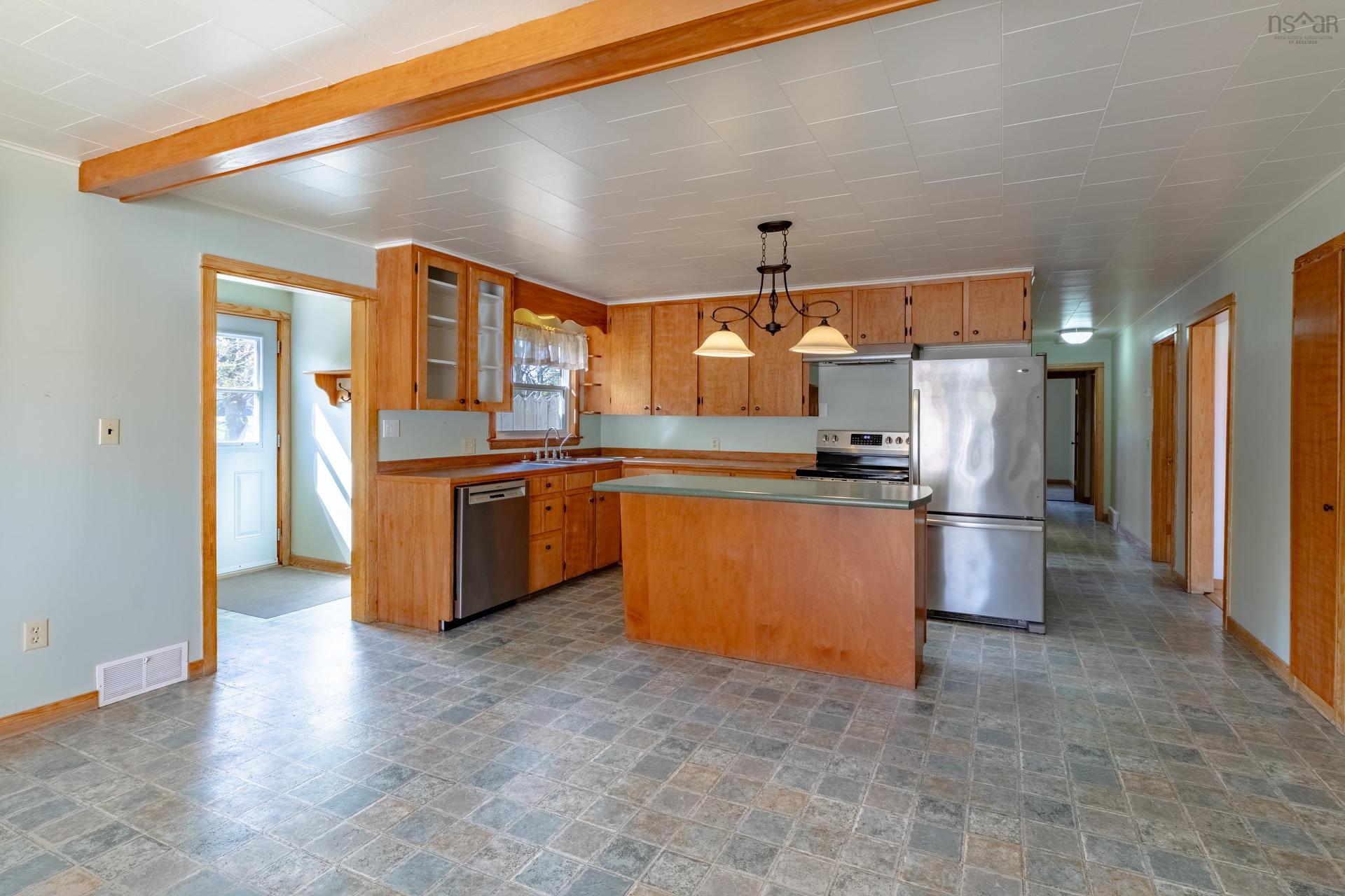 8370 Highway 1, Meteghan, NS