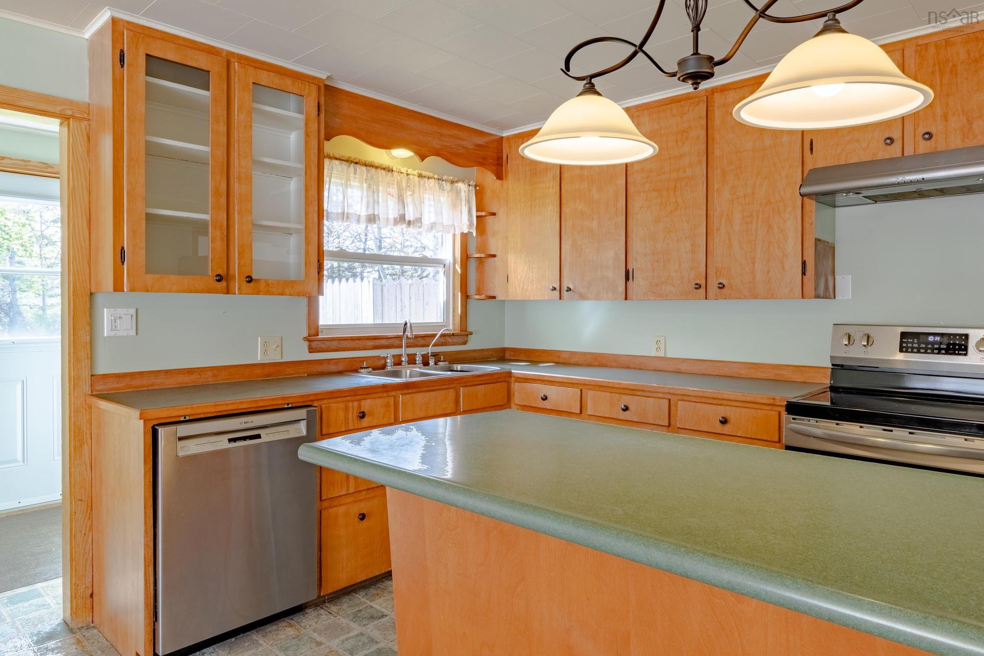 8370 Highway 1, Meteghan, NS