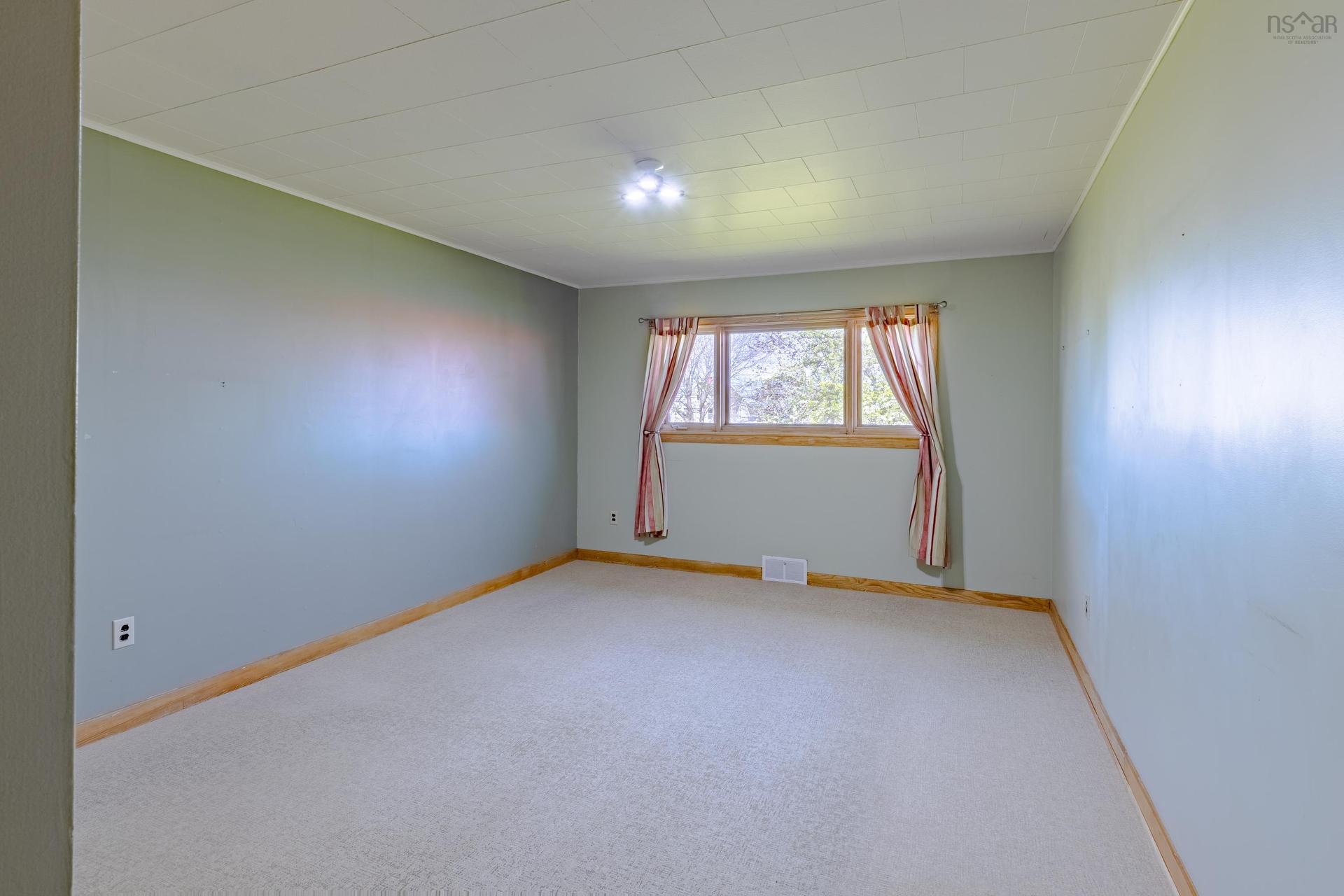 8370 Highway 1, Meteghan, NS