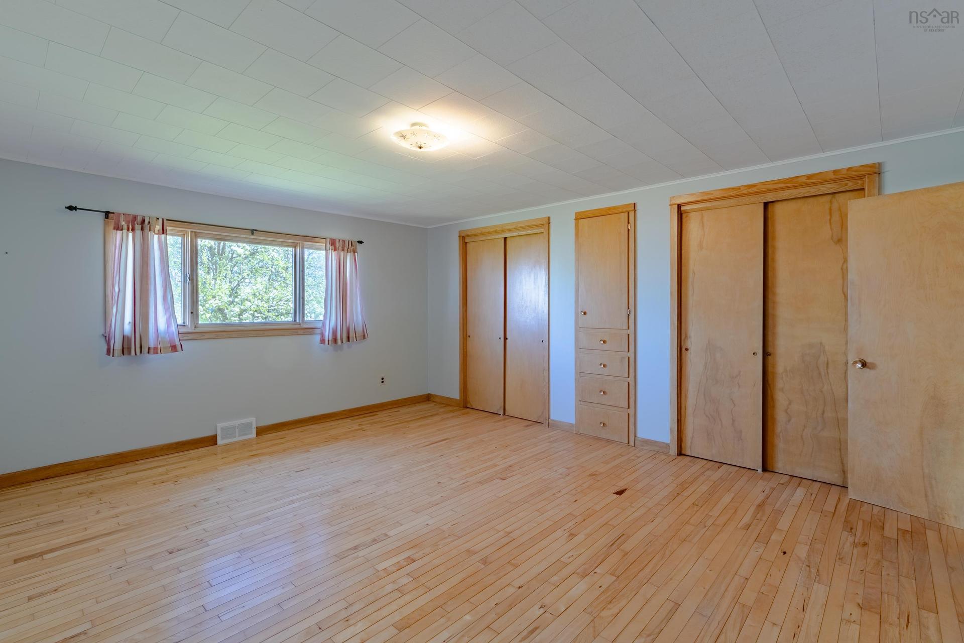 8370 Highway 1, Meteghan, NS